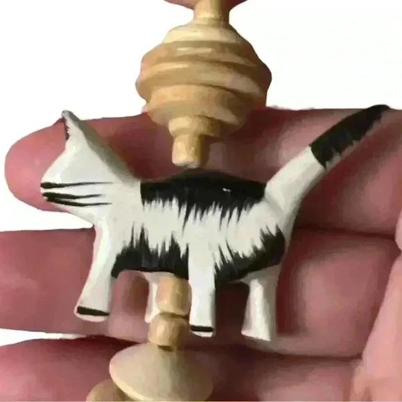 Kitschy cute *maybe 90s vintage* beaded cat statement necklace hand carved - Picture 9 of 11